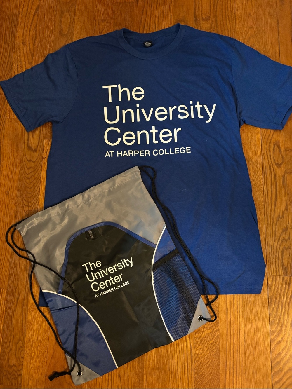 New Harper College Tshirt size L and Drawstring Bundle